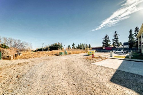 1321 18 Avenue, Didsbury, AB - Outdoor