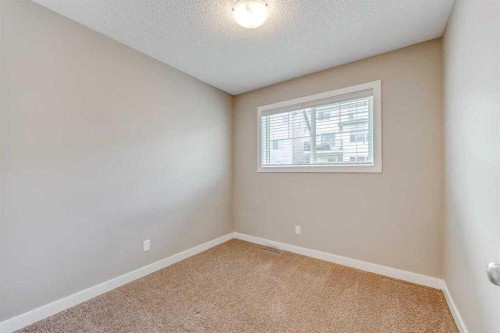 136 Pantego Lane Nw, Calgary, AB - Indoor Photo Showing Other Room
