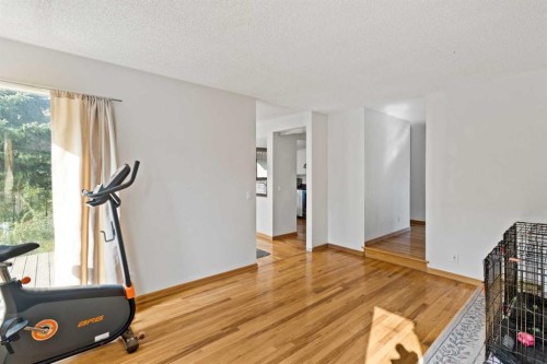 89 Edgedale Drive Nw, Calgary, AB - Indoor
