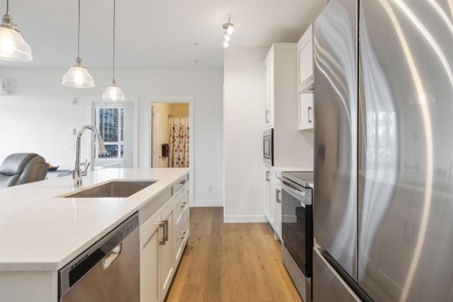 117-30 Walgrove Se, Calgary, AB - Indoor Photo Showing Kitchen With Upgraded Kitchen