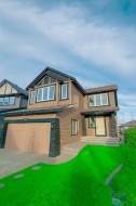 208 Coopers Hill SW Airdrie, AB T4B 0B9