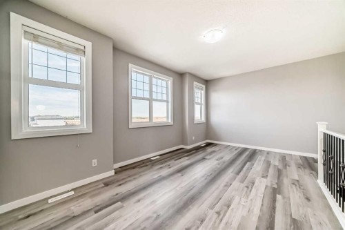 8 Lakewood Circle, Strathmore, AB - Indoor Photo Showing Other Room