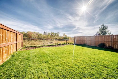 8 Lakewood Circle, Strathmore, AB - Outdoor