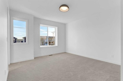 164 Cobblestone Gate Sw, Airdrie, AB - Indoor Photo Showing Other Room
