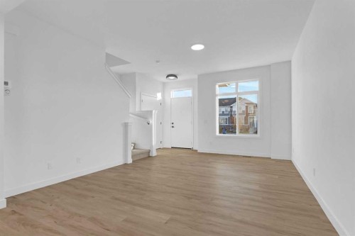 164 Cobblestone Gate Sw, Airdrie, AB - Indoor Photo Showing Other Room