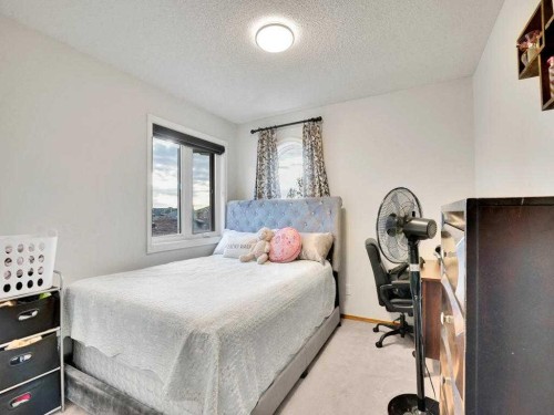 151 Citadel Park Nw, Calgary, AB - Indoor Photo Showing Bedroom
