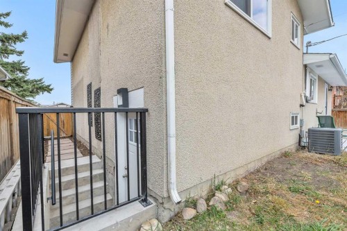 220 60 Street Se, Calgary, AB - Outdoor With Exterior
