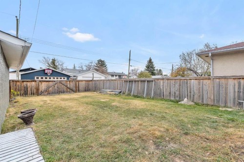 220 60 Street Se, Calgary, AB - Outdoor