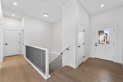27 Wolf Crescent, Okotoks, AB - Indoor Photo Showing Other Room