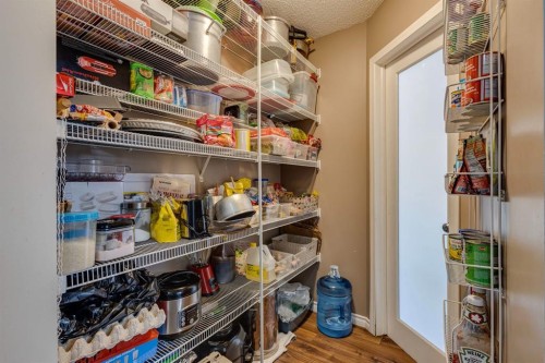 47 Westmount Road, Okotoks, AB - Indoor