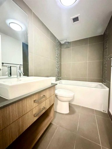 607 Confluence Way Se, Calgary, AB 