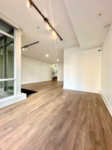 607 Confluence Way Se, Calgary, AB 