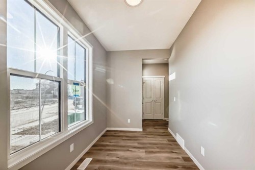 1054 Sawgrass Link Nw, Airdrie, AB - Indoor Photo Showing Other Room