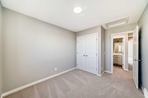 1054 Sawgrass Link Nw, Airdrie, AB - Indoor Photo Showing Other Room