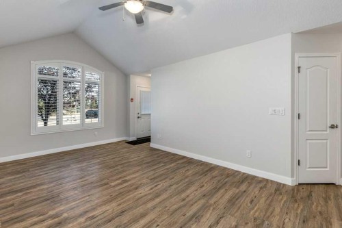 13-24 River Heights View, Cochrane, AB - Indoor Photo Showing Other Room