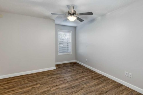 13-24 River Heights View, Cochrane, AB - Indoor Photo Showing Other Room