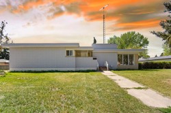 419 5th street  Beiseker, AB T0M 0G0