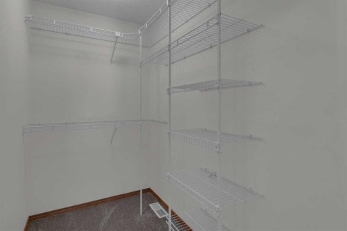 202 Citadel Circle Nw, Calgary, AB - Indoor With Storage