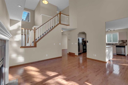 202 Citadel Circle Nw, Calgary, AB - Indoor Photo Showing Other Room