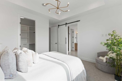 5007 21 Avenue Nw, Calgary, AB - Indoor Photo Showing Bedroom