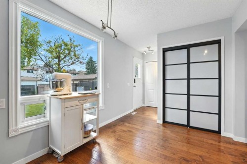 123 Silverstone Road Nw, Calgary, AB - Indoor Photo Showing Other Room