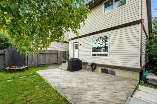 123 Silverstone Road Nw, Calgary, AB - Outdoor With Exterior