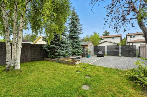 123 Silverstone Road Nw, Calgary, AB - Outdoor