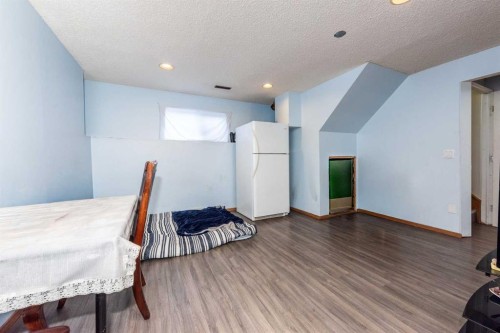 70 Martindale Boulevard Ne, Calgary, AB - Indoor