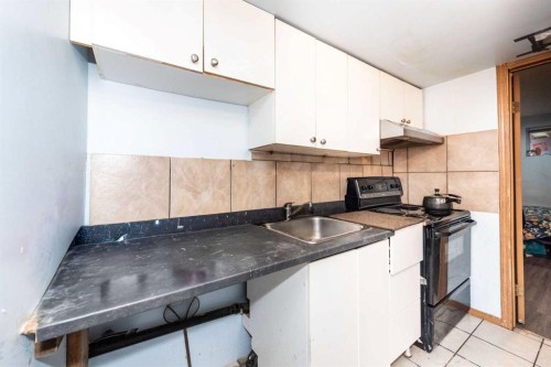 70 Martindale Boulevard Ne, Calgary, AB - Indoor Photo Showing Kitchen