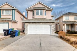 50 Hampstead Terrace NW Calgary, AB T3A 5Y5