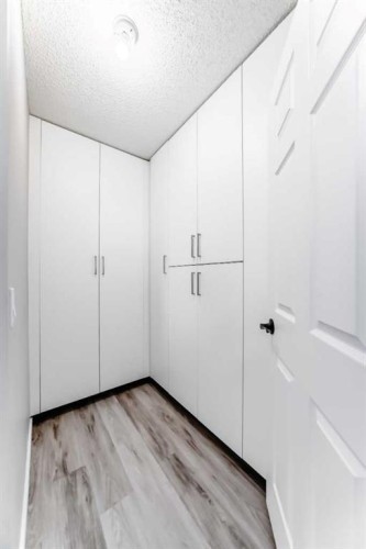 50 Hampstead Terrace Nw, Calgary, AB - Indoor Photo Showing Other Room