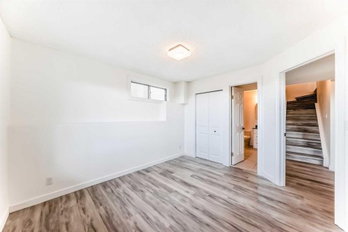 50 Hampstead Terrace Nw, Calgary, AB - Indoor Photo Showing Other Room