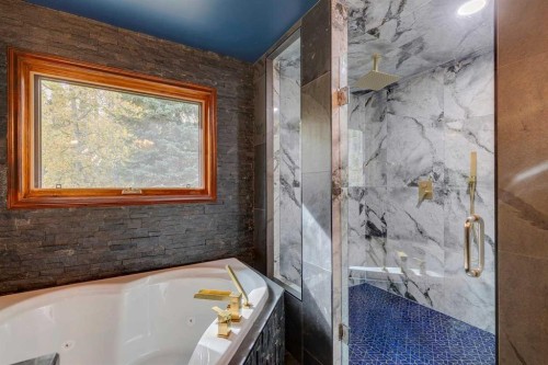 27 Elk Valley Place, Bragg Creek, AB - Indoor Photo Showing Bathroom