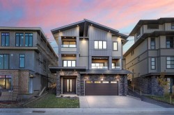 407 Patterson Boulevard SW Calgary, AB T3H 3N6