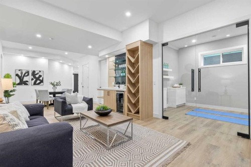 407 Patterson Boulevard Sw, Calgary, AB - Indoor