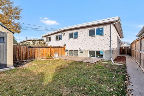 10831 5 Street Sw, Calgary, AB - Outdoor