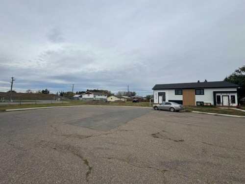 5105 40 Avenue, Taber, AB - Outdoor
