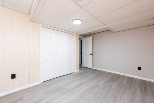 13 Martingrove Court Ne, Calgary, AB - Indoor Photo Showing Other Room
