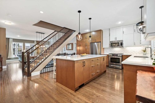 96 Beny-Sur-Mer Road Sw, Calgary, AB - Indoor Photo Showing Kitchen With Stainless Steel Kitchen With Upgraded Kitchen