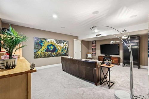 96 Beny-Sur-Mer Road Sw, Calgary, AB - Indoor