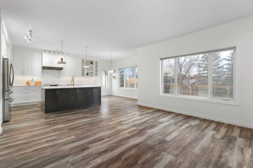 248 Ranch Close, Strathmore, AB - Indoor Photo Showing Kitchen With Upgraded Kitchen
