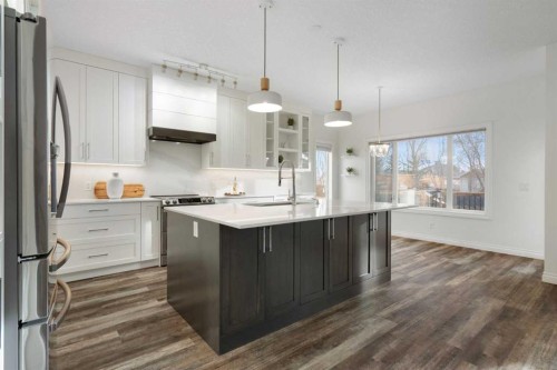 248 Ranch Close, Strathmore, AB - Indoor Photo Showing Kitchen With Upgraded Kitchen