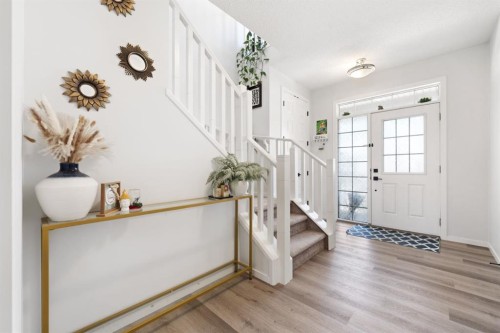 633 Windrow Manor Sw, Airdrie, AB - Indoor Photo Showing Other Room