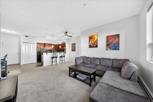 253-26 Val Gardena View Sw, Calgary, AB - Indoor Photo Showing Living Room