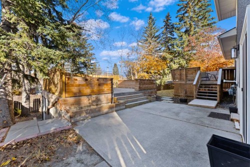 3832 40 Avenue Nw, Calgary, AB - Outdoor