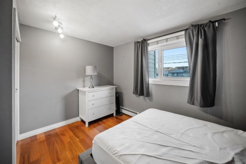 203-1719 11 Avenue Sw, Calgary, AB - Indoor Photo Showing Bedroom