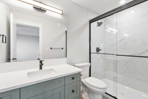 3422 Victory Way, Olds, AB - Indoor Photo Showing Bathroom