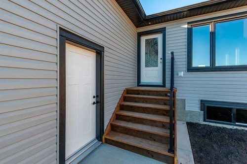 3422 Victory Way, Olds, AB - Outdoor With Exterior