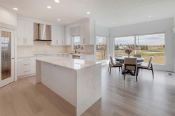 46 Valley Creek Road NW Calgary, AB T3B 5V1