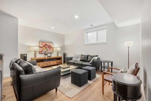 218 Mitchell Heath Nw, Calgary, AB - Indoor Photo Showing Living Room